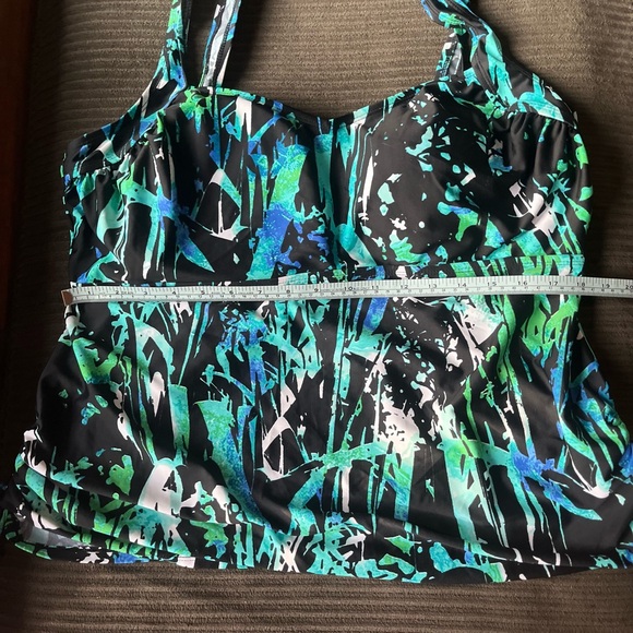 Tankini Top - Picture 5 of 9